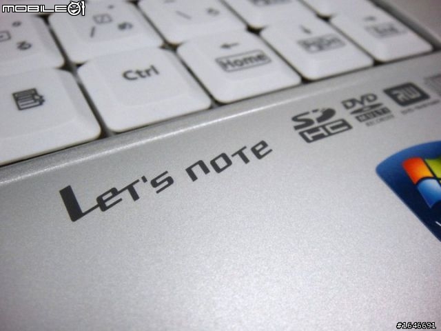 簡潔開箱Panasonic CF-F9KYFSDR