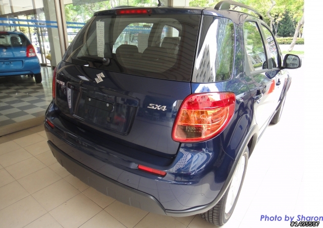 Suzuki SX4開箱文(新增10&11月保養,遊記之報導)