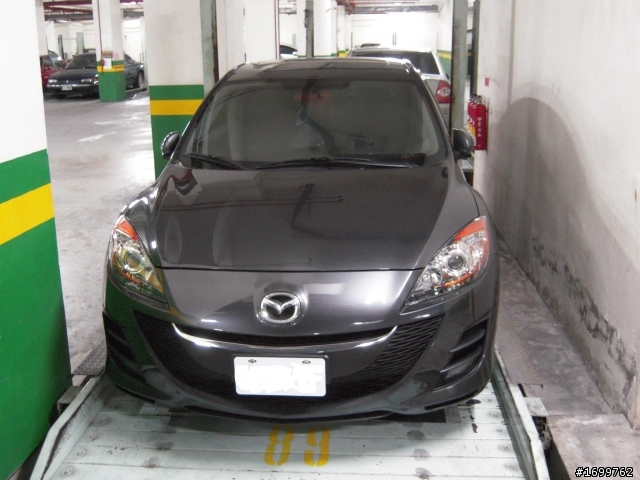 遲來的開箱 MAZDA 3 1.6頂級 鐵灰色 補原廠ZOOM ZOOM尾飾管圖唷 ...