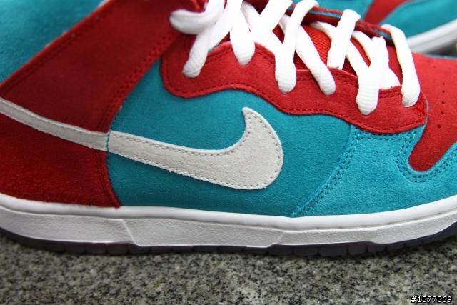 NIKE DUNK HIGH SB BLOODY GUMS 血腥瑪麗 之四果冰