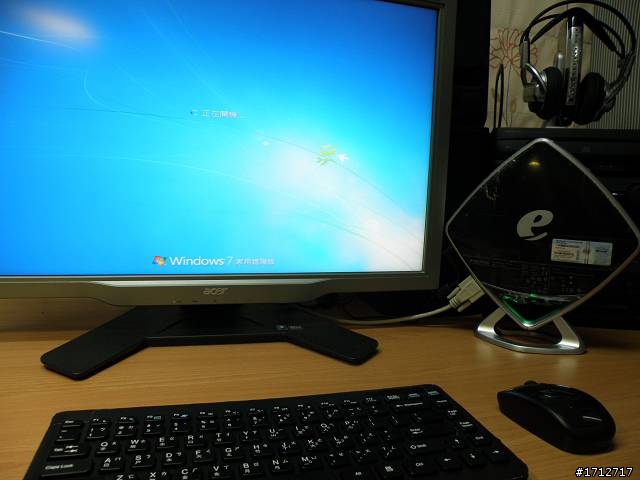 Acer eMachines ER1401 1公升Win7迷你電腦 (開箱文)