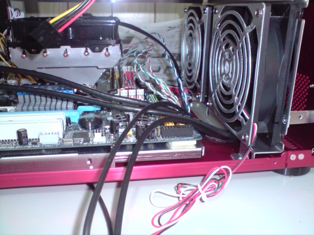 (已解決)聯力 PC-V352機殼的USB3.0線怎這麼短?