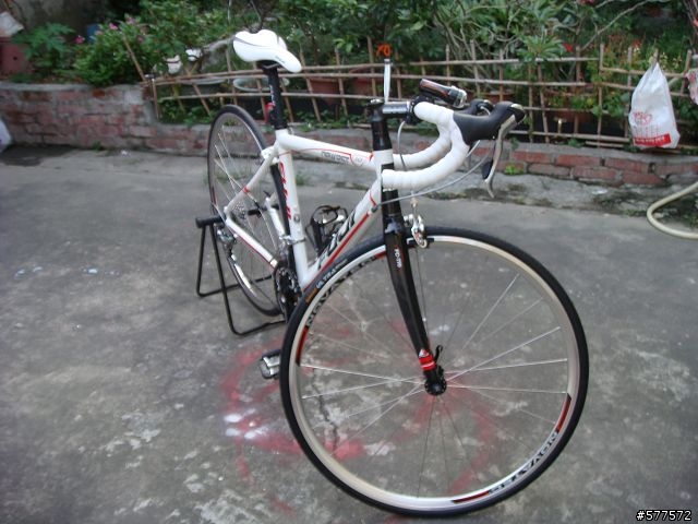 小白處女show~FUJI NEWEST 1.0 鋁合金公路跑車