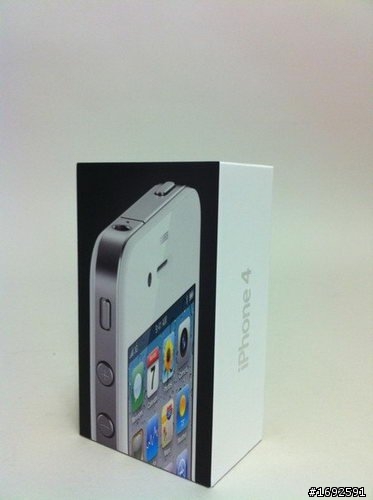 轉貼網址 即將問世 iPhone 4白色版開箱照搶先看