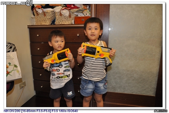家裡的小小戰爭--NERF空氣泡棉槍--新增間諜小手槍