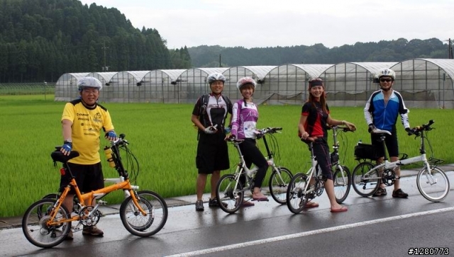 我的第一次.日本宫崎單車行,美女主播陪騎,讚啦!