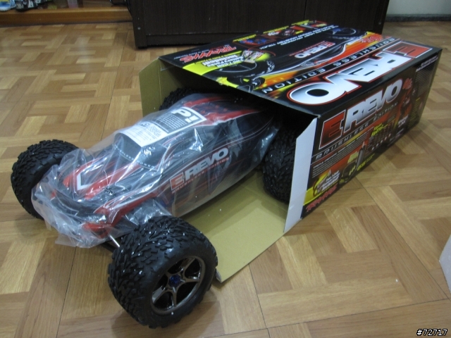 開箱 -Traxxas XL號 E-REVO .新增戶外照