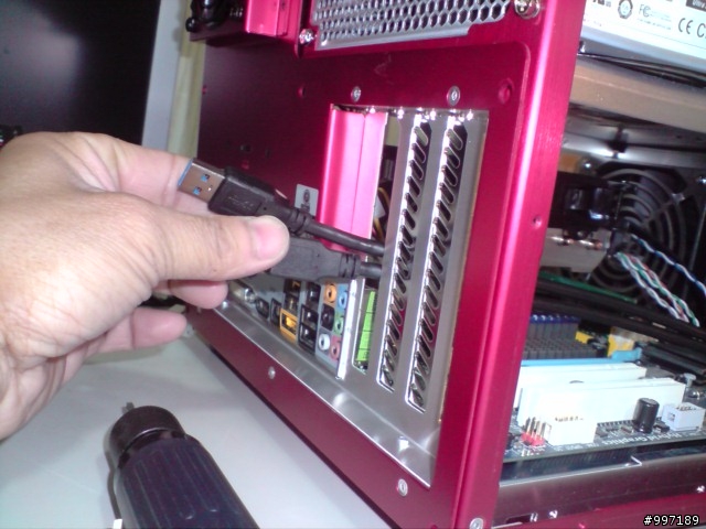 (已解決)聯力 PC-V352機殼的USB3.0線怎這麼短?