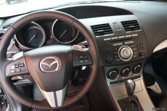 (開箱文) ALL NEW MAZDA 3 2.0 5D---鐵灰--圖多