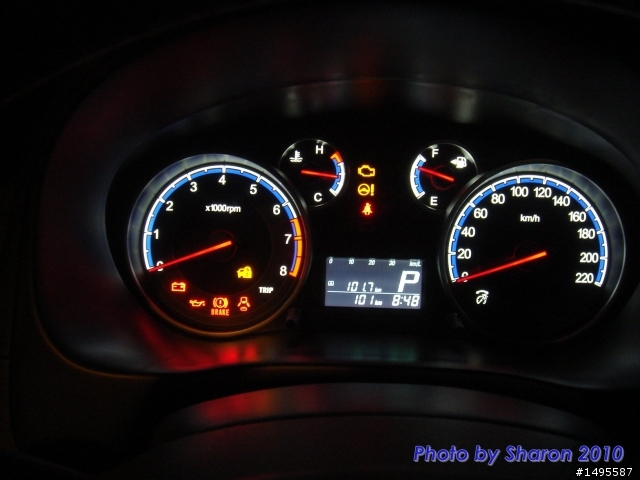 Suzuki SX4開箱文(新增10&11月保養,遊記之報導)