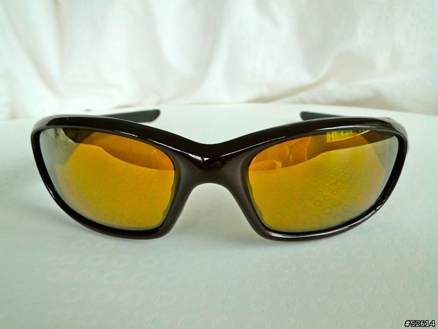 低調的華麗:Oakley Straight Jacket 金屬紅