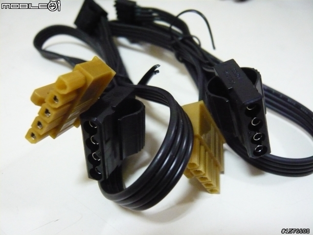 平價金牌登場!! CoolerMaster Silent Pro Gold 600w