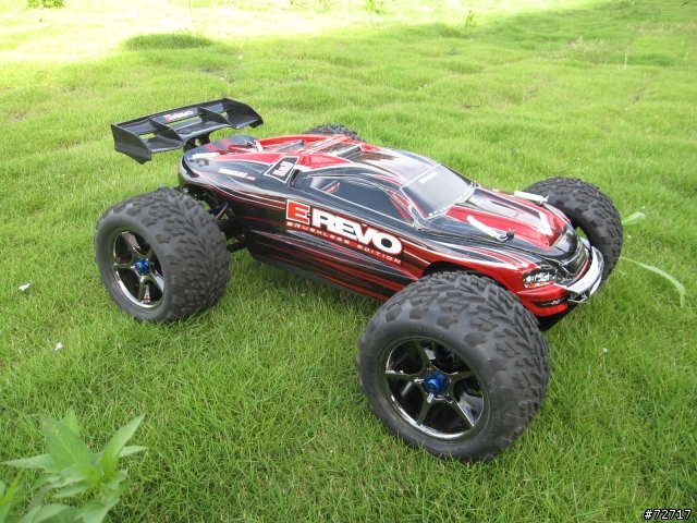 開箱 -Traxxas XL號 E-REVO .新增戶外照