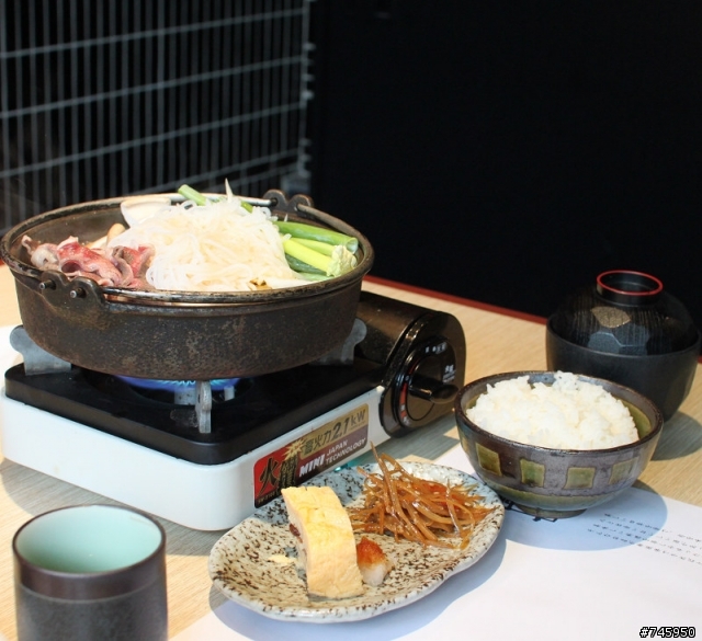 【藍屋】日式料理,晶華酒店對面二樓,推薦喔