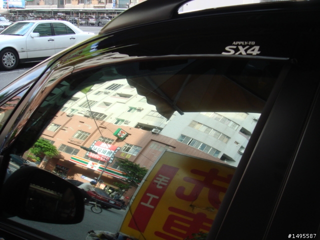 Suzuki SX4開箱文(新增10&11月保養,遊記之報導)