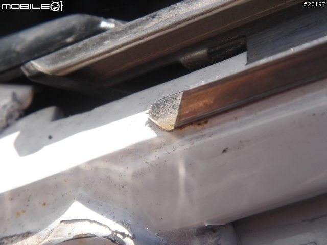 TOYOTA高品質=四個車門都爛掉(7/3更新再度生鏽)和泰沒救了!!
