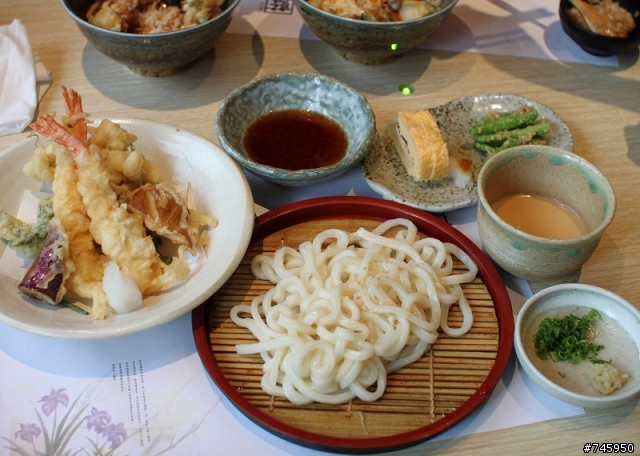 【藍屋】日式料理,晶華酒店對面二樓,推薦喔