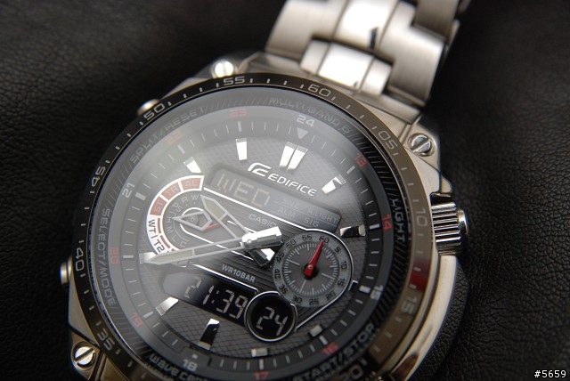 Casio 首款雙顯六局電波 EDIFICE ECW-M300DB 開箱