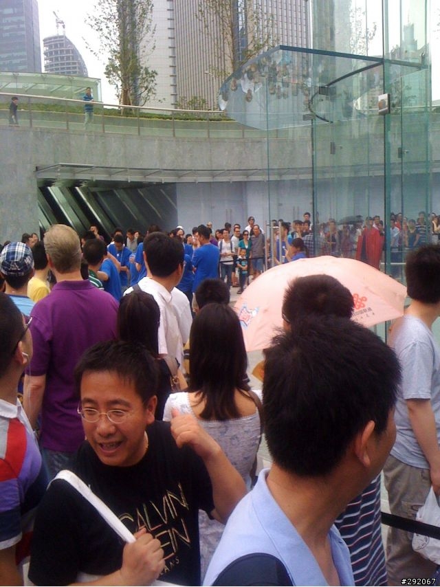 上海浦東Apple第一家直營旗艦店開幕