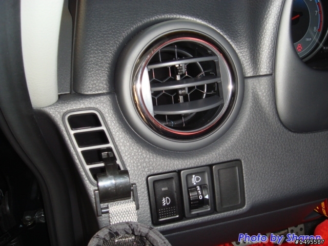 Suzuki SX4開箱文(新增10&11月保養,遊記之報導)