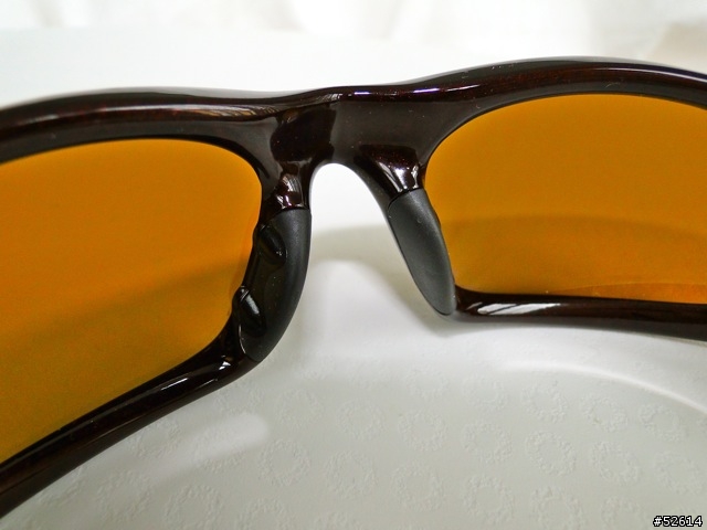 低調的華麗:Oakley Straight Jacket 金屬紅