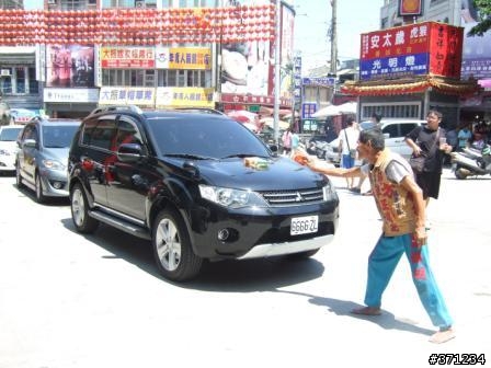 遲來的淨車儀式