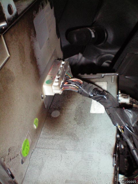 我的五門TIIDA發生車子內部起火燃燒事件(處理結果詳情請至第17頁)