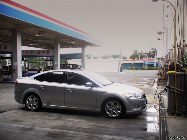 (Mondeo MK4 TDCi cFRP碳纖維內裝飾板上身) 深夜加油站遇見蘇格拉底