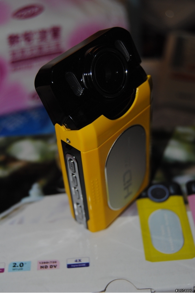 新的山寨機仿f200hd系列的dv7200a攝影機開箱文(即退貨文)