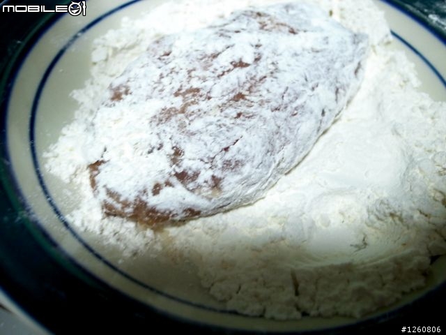 *DA分享*不怕肚痛!廚房菜菜鳥D.I.Y.之--藍帶豬排