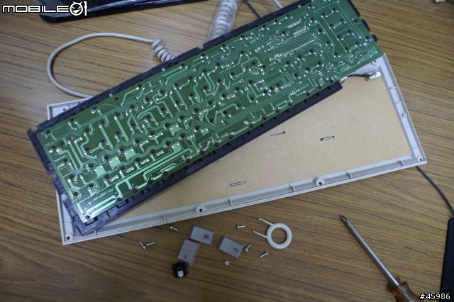 【DIY】機械鍵盤KWD-601 Ctrl鍵壞掉換軸DIY