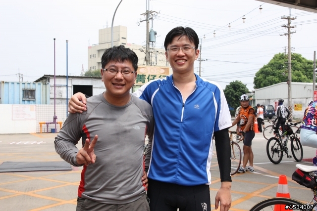 環台中100k終點前檢錄站之凱西亂亂拍(圖多)