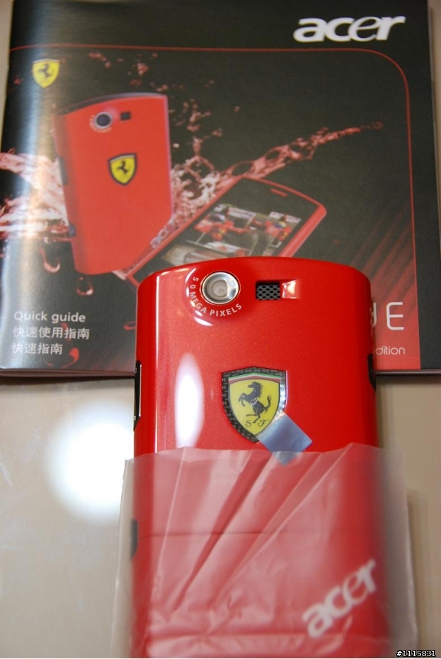 女生可以配帥手機嗎? ACER Liquid E Ferrari 開箱