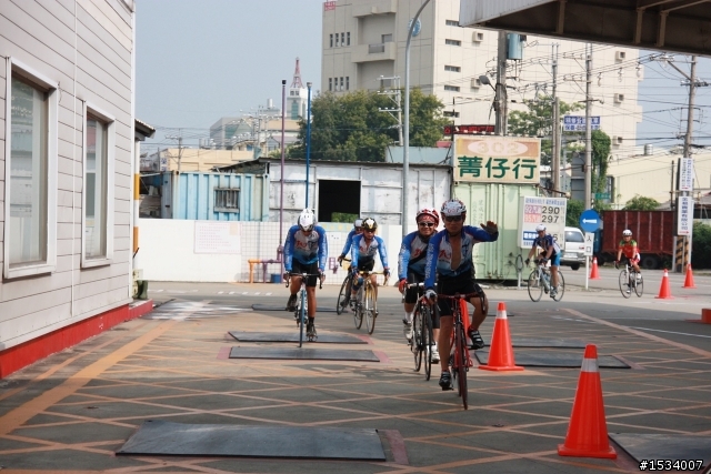 環台中100k終點前檢錄站之凱西亂亂拍(圖多)