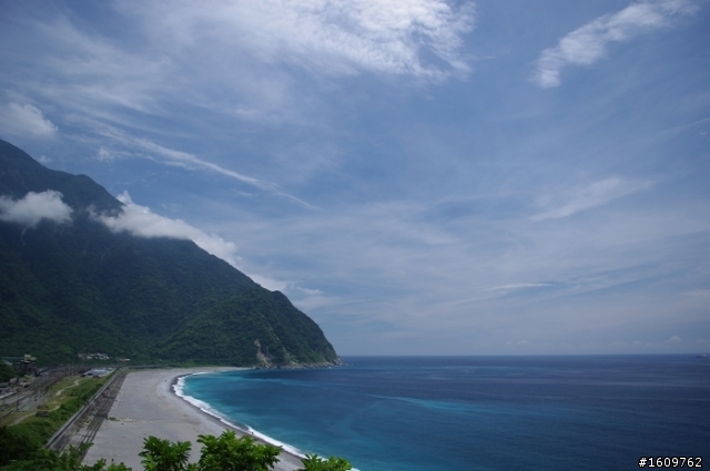 我在花蓮 天空藍