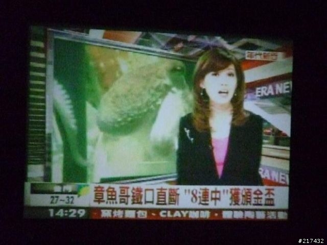 隨手投影 樂趣無限 樂活生活 投影機不止投影,功能再躍進(Big Leap),內儲解碼播放之無線簡報