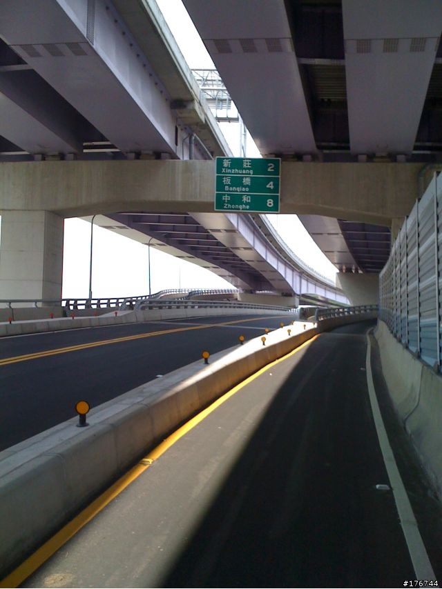 新北大橋機車道試騎...