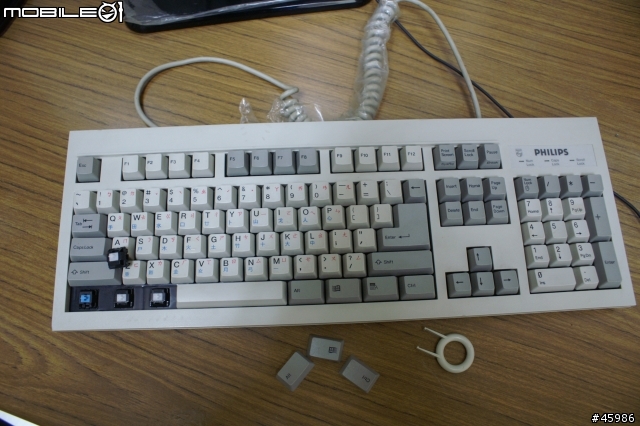 【DIY】機械鍵盤KWD-601 Ctrl鍵壞掉換軸DIY