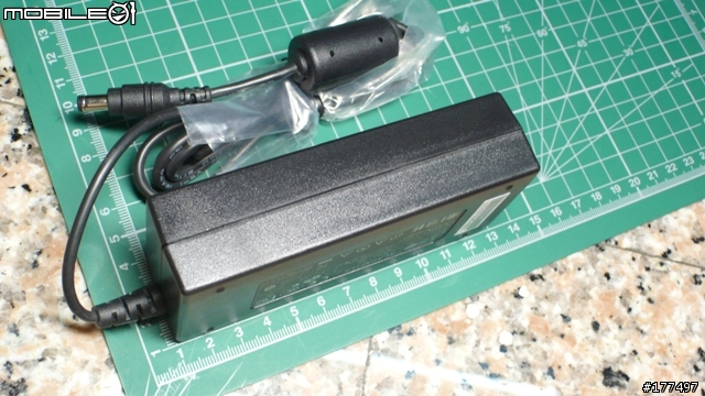 行動電力雙槍俠(電池先生 Ti-3450 And 三洋 KBC-D1)