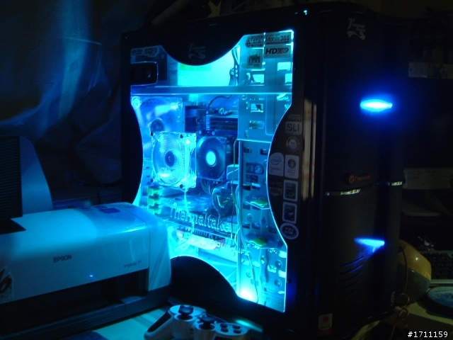 她狂野!她內斂!!狂暴的戰斗機【NZXT雷薩斯】開箱及作者個人DIY記
