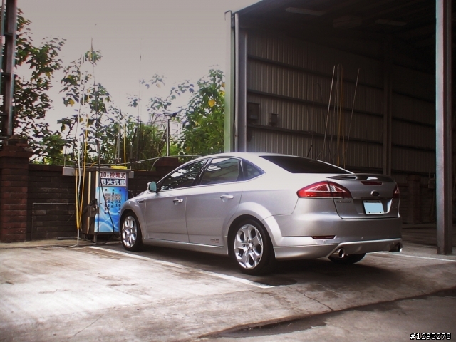(Mondeo MK4 TDCi cFRP碳纖維內裝飾板上身) 深夜加油站遇見蘇格拉底