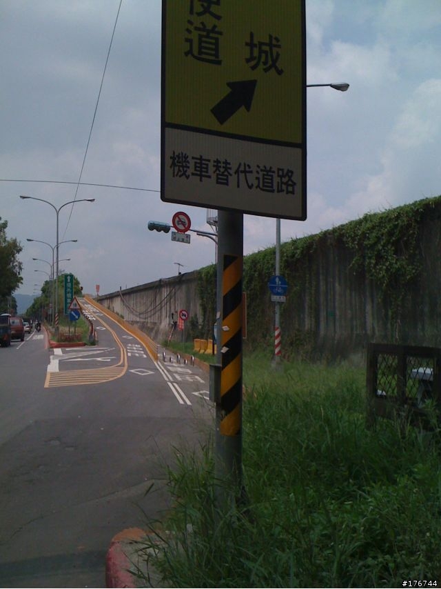新北大橋機車道試騎...