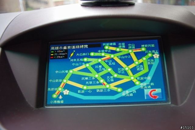 【車機分享】飛來訊車內電視LT101 會報路況、播數位行動電視的兔子