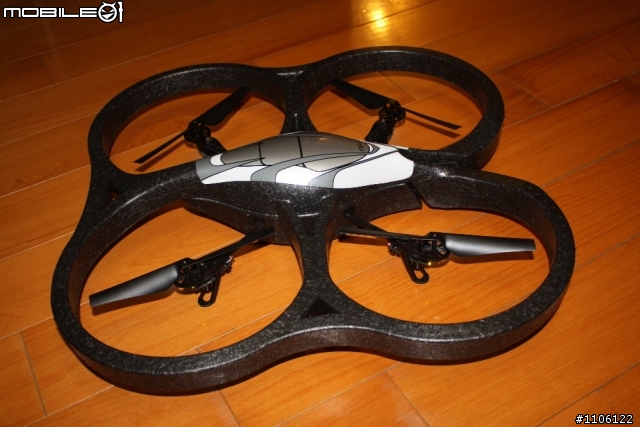 開箱文~AR.drone 法國空運來台,全台唯一,四軸飛行器