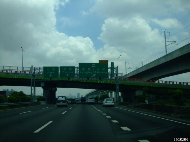 柴油車mondeo tdci 一桶油跑1211km平均油耗=18.16 比能源局公布的高速還優!