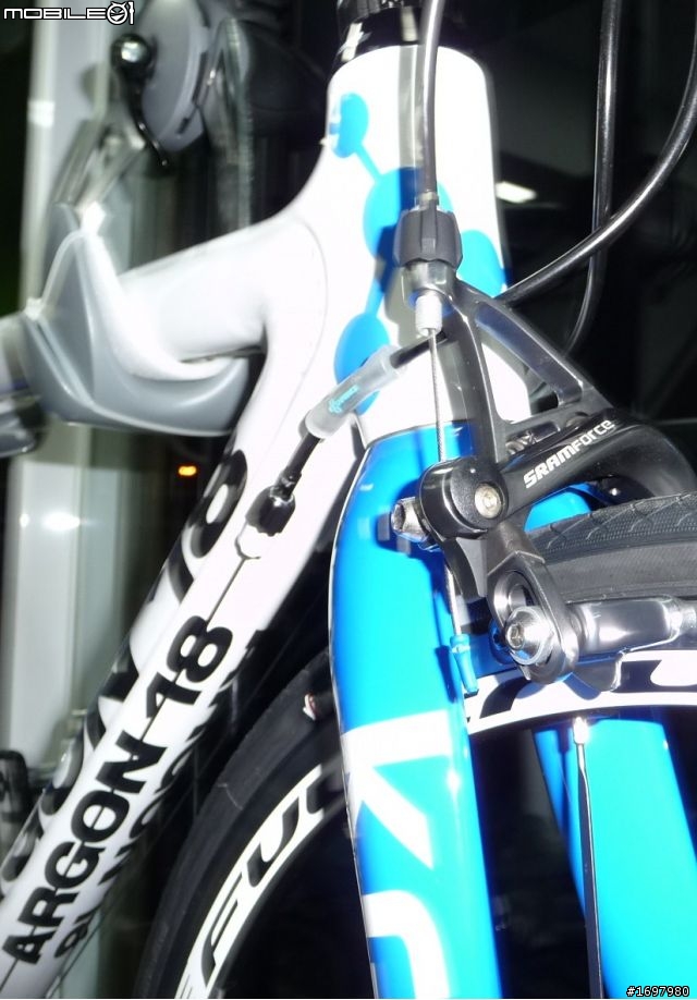 開箱文-ARGON18 KRYPTON公路車白/藍色