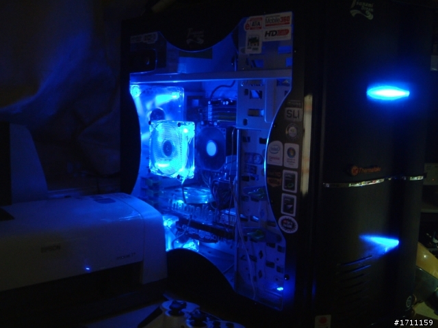 她狂野!她內斂!!狂暴的戰斗機【NZXT雷薩斯】開箱及作者個人DIY記