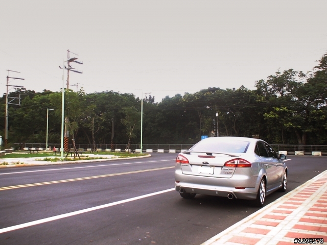 (Mondeo MK4 TDCi cFRP碳纖維內裝飾板上身) 深夜加油站遇見蘇格拉底