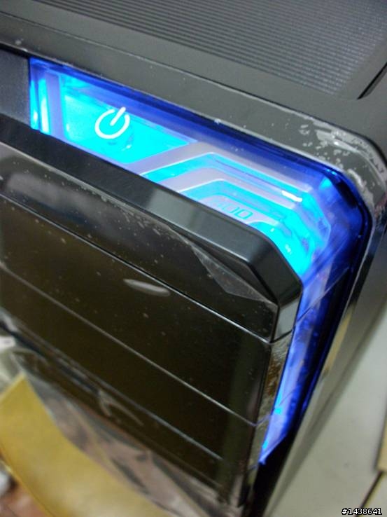 傳說中的AMD六核品牌機來了-Acer Aspire M3300-6