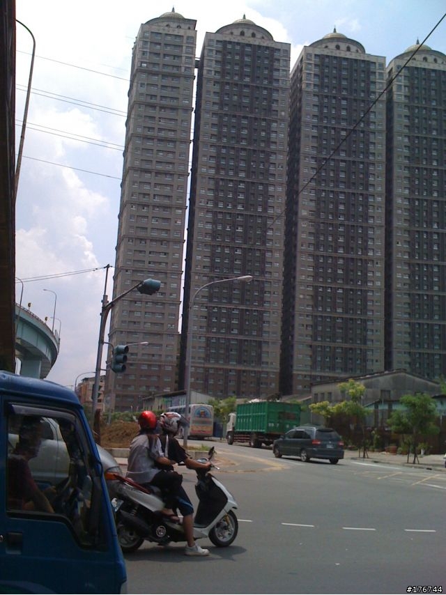 新北大橋機車道試騎...